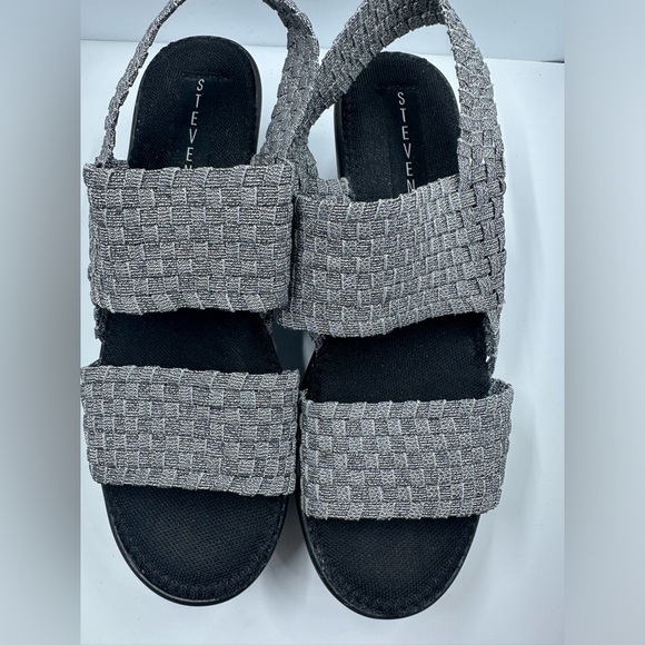 Steve Madden Wedge Sandals Metallic‎ Weaved Stretchy Straps Silver Size 5 - Picture 1 of 7